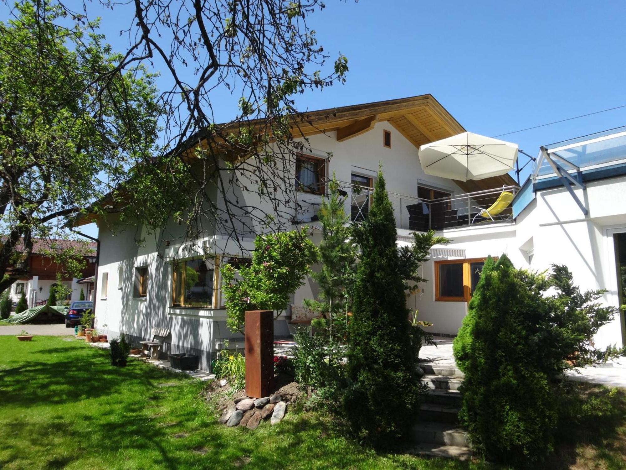 Alpin-Check-In Apartment Reutte Exterior photo